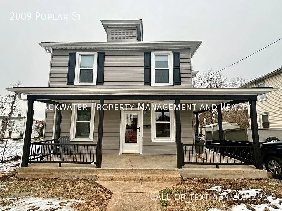 2009 Poplar St photo 1