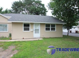 113 6th St NW, Osseo, MN 55369