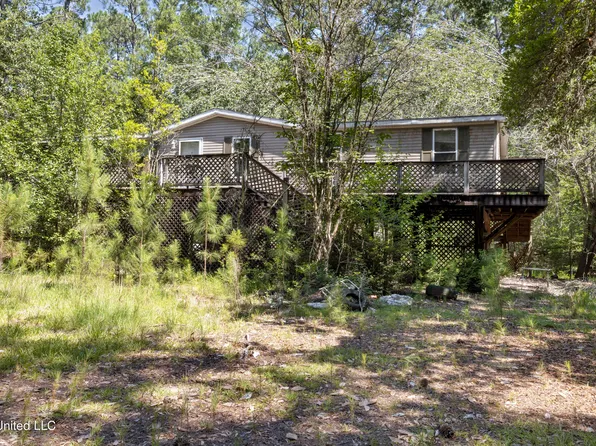 4143 Tux River Cir, Diberville, MS 39540