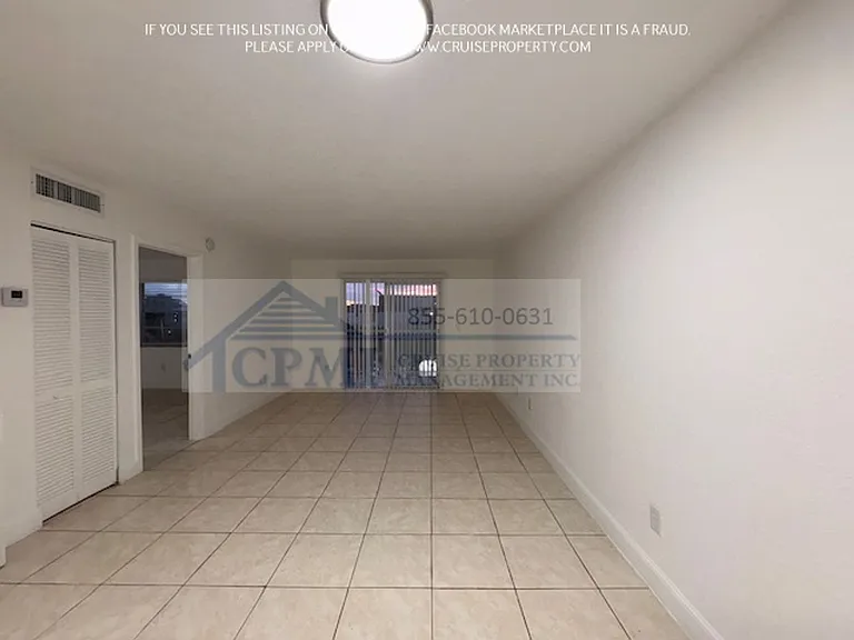 1095 W 77 St Hialeah, FL 33014 — Photo 28