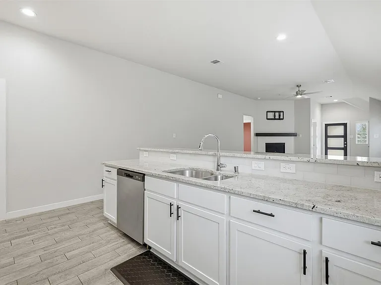 2742 Oakleaf Ash Ln — Photo 13