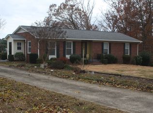 1710 Country Club Rd, Lincolnton, NC 28092