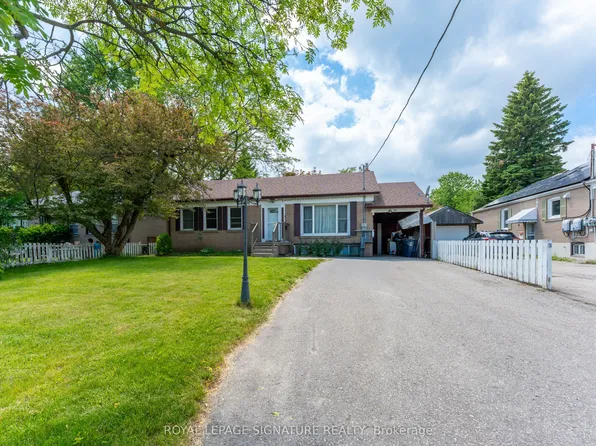 14 Lawndale Rd, Toronto, ON M1M 3R6