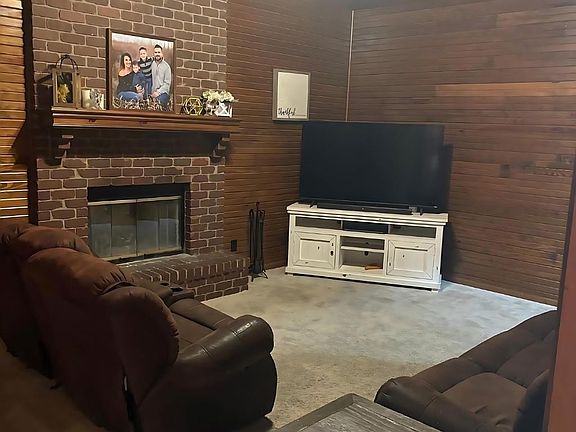 5th image of 14465 Riverview Dr