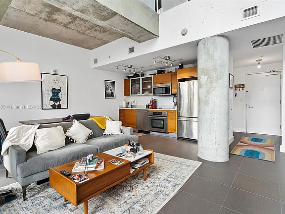 5th image of 3250 NE 1st Ave APT 320