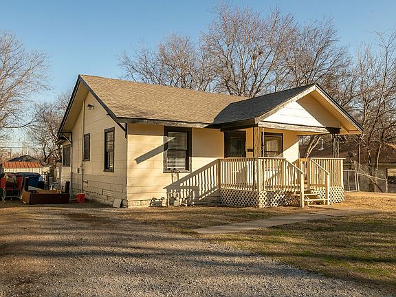 3rd image of 1025 N Gary Ave #1