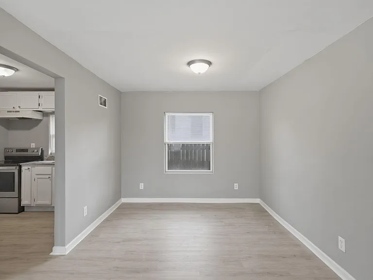 4502 Stivers St — Photo 6