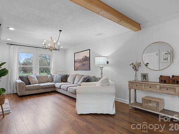 5th image of 95 18th Ave NW