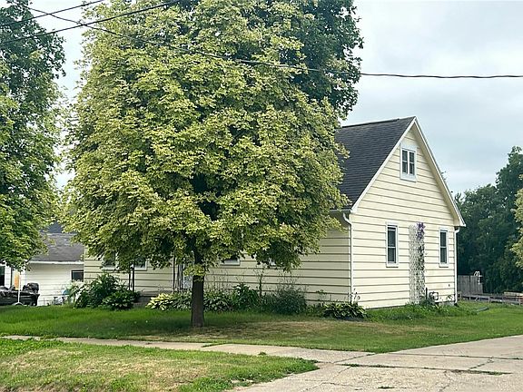 2nd image of 105 Center St