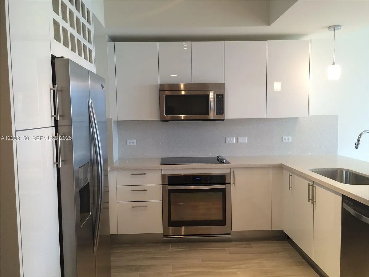Photo 2 of 20 - 999 SW 1st Ave #2708 - Miami, FL Building Photo - 999 SW 1st Ave #2708