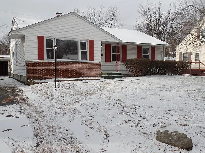 3539 Oaklawn St photo 1