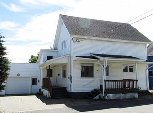 110 4th Ave, Madawaska, ME 04756