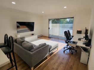 650 Alamo Ct APT 13, Mountain View, CA 94043