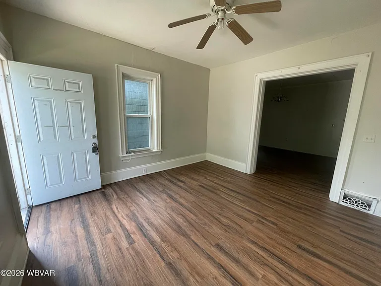 1419 Scott St — Photo 2