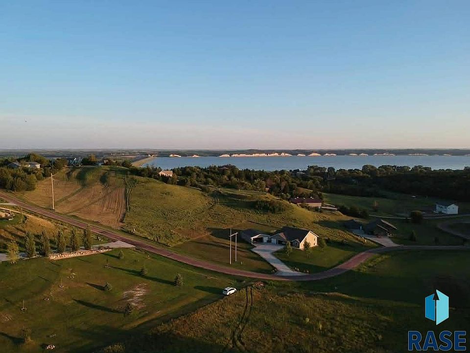 1st image of Starboard St