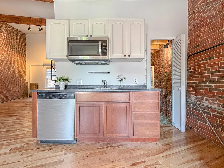 578 Congress St #3 — Photo 27
