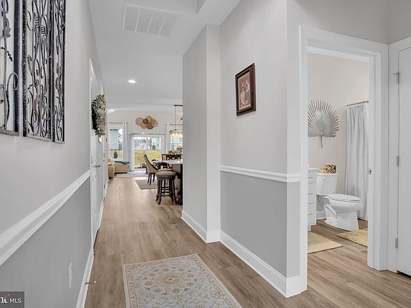 5th image of 406 General Dr