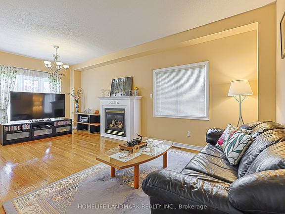 5th image of 81 Eastpine Dr