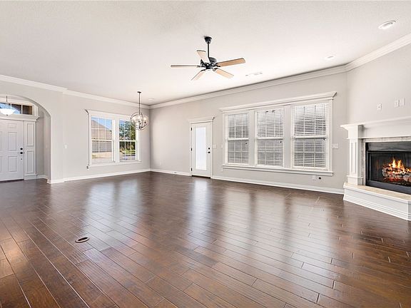 2nd image of 4711 Willowridge Way