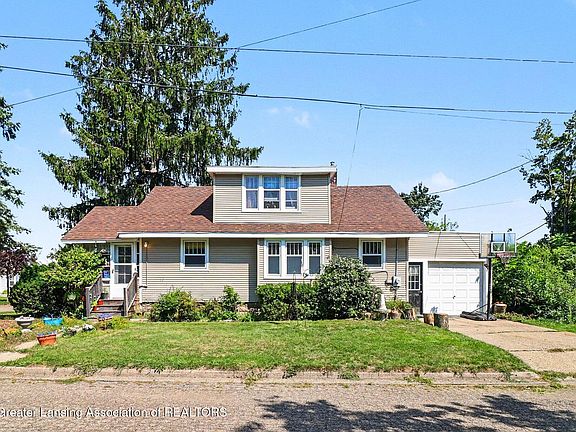 2nd image of 1933 Harding Ave