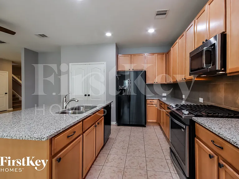 2023 Elkington Cir — Photo 8