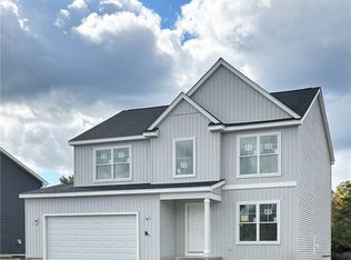 122 Sandywood Cir, Grand Island, NY 14072