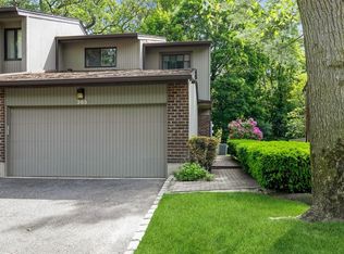 203 Northwood Ct, Jericho, NY 11753