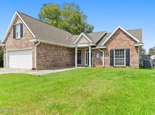 18026 Cypress Pointe Dr, Gulfport, MS 39503