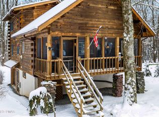 218 Barberry Ln, Pocono Lake, PA 18347