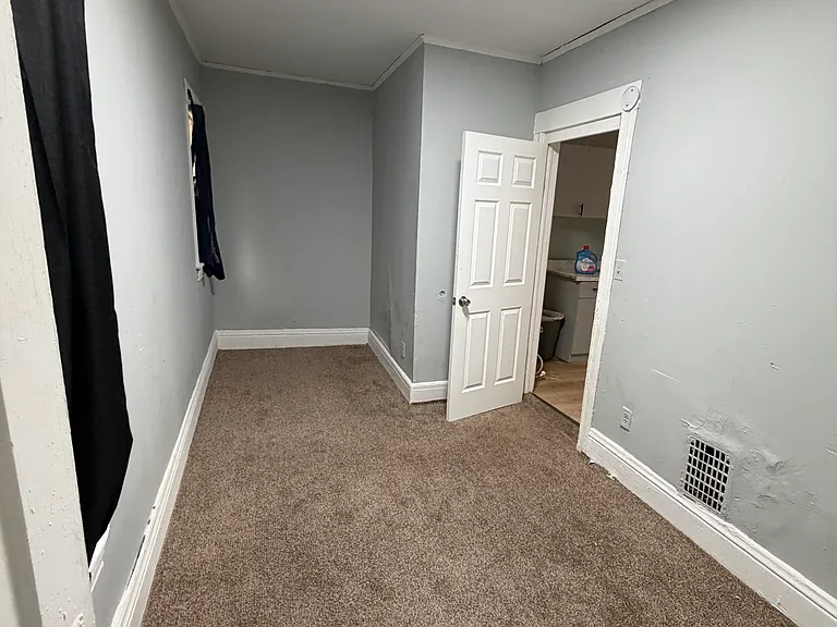 59 Laser St #1 — Photo 9