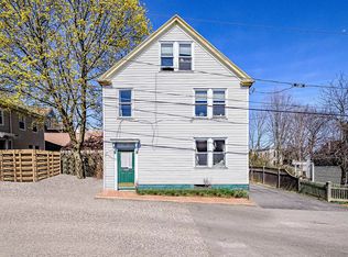 21 Briggs St #3, Portland, ME 04102