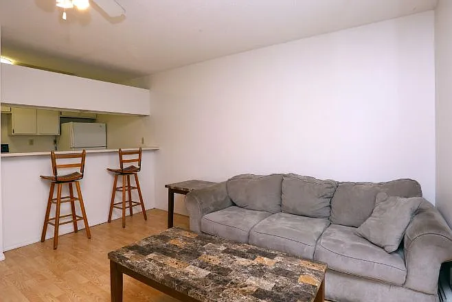 706 South Locust Street - 16 — Photo 2