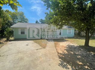 126 Mauldon Ct, Warner Robins, GA 31093