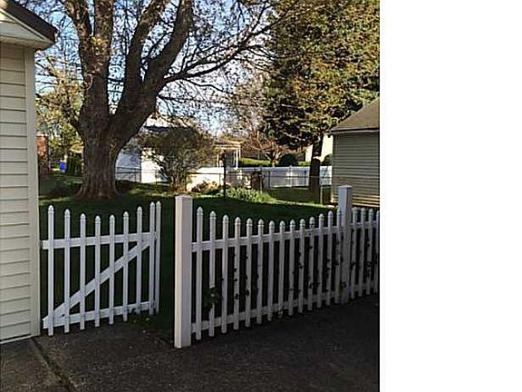 2nd image of 87 Emerald Dr