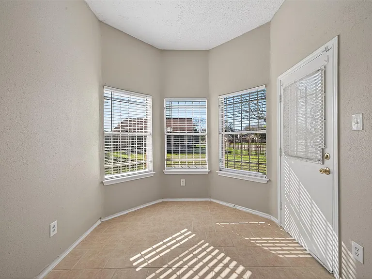 3479 Rockrill Dr — Photo 8