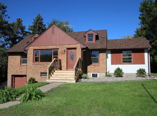 1845 Radatz Ave E, Maplewood, MN 55109