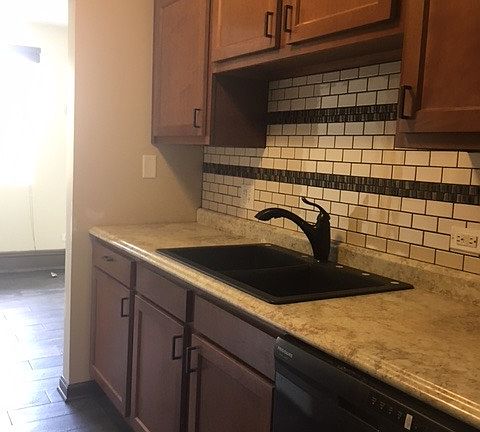 3rd image of 5711 128th St #3rd