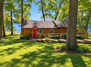 12015 Oakridge Rd, Plainwell, MI 49080