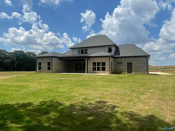3rd image of 100 Frances Trace Dr