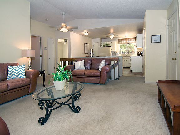 4th image of 338 S McKinley Ct