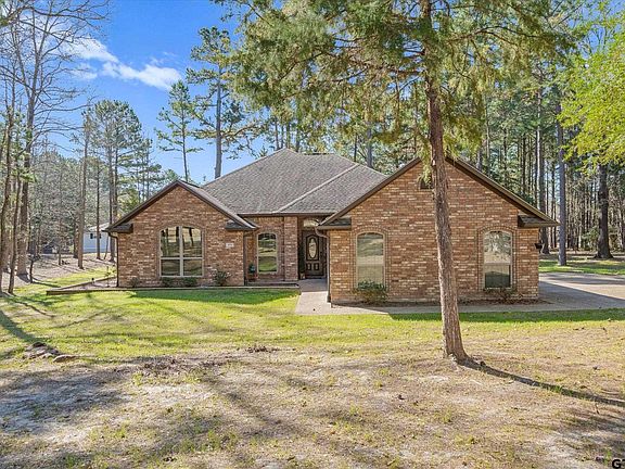 2nd image of 371 Meadow View Path