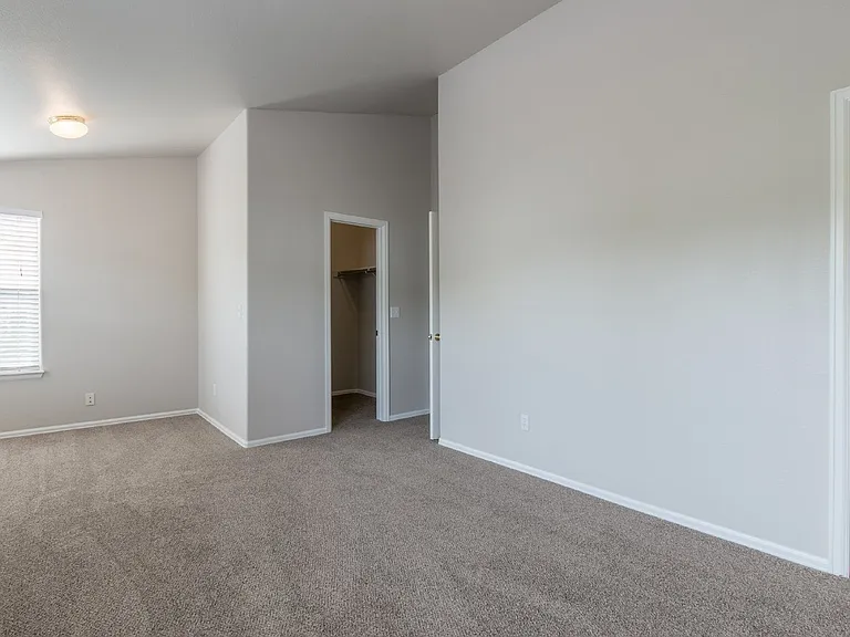 56 Vale Cir — Photo 22