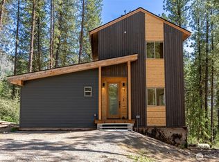 78 Homestead Rd, Winthrop, WA 98862