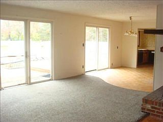 4th image of 57076 Garden Dr