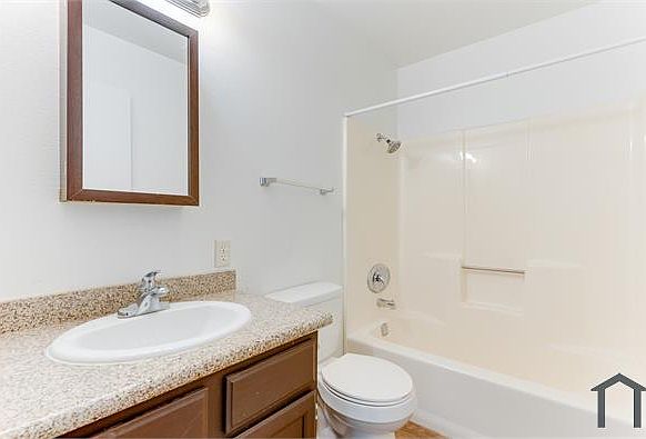 1st image of 2846 Belleza Ln