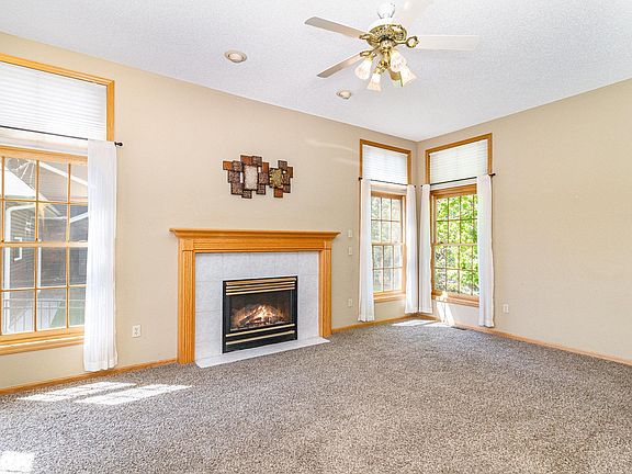 3rd image of 13060 Owatonna St NE