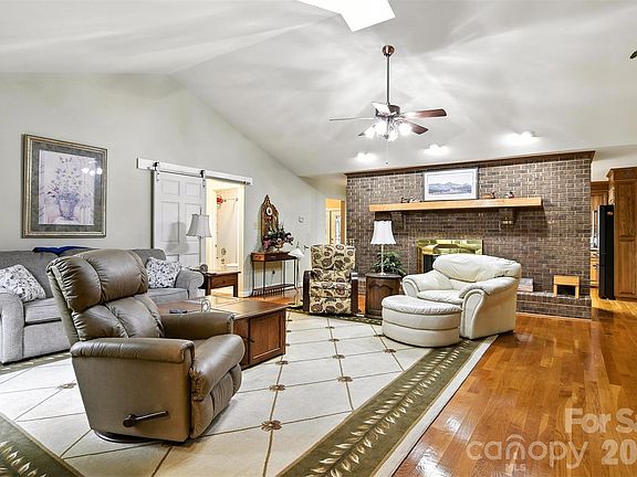 5th image of 530 5th St NW