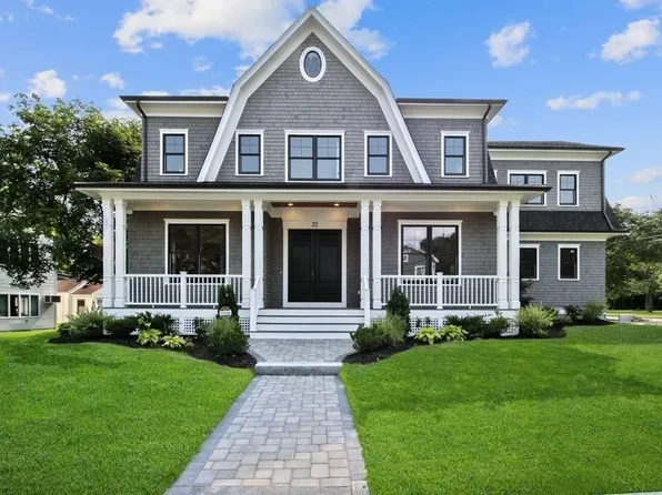 22 Stein Cir, Newton, MA 02459