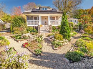 5 Elkmont Ter, Asheville, NC 28804