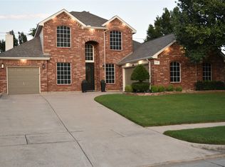 2200 Galway Dr, Mansfield, TX 76063